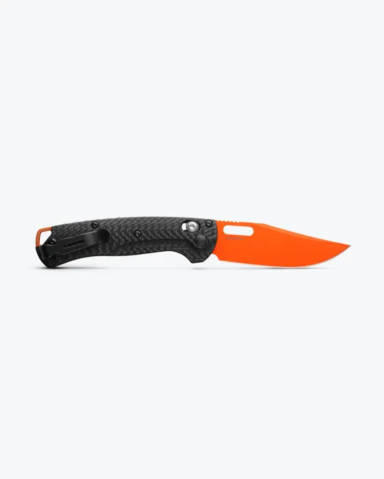 BENCHMADE 15533OR-01 MINI TAGGEDOUT 3" ORANGE CERAKOTE CPM-MAGNACUT CARBON FIBER HANDLES